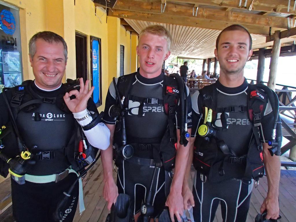 Ratu Kini Backpackers And Dive Resort Mana Island Luaran gambar