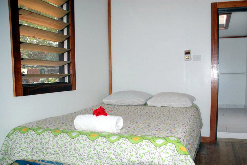 Ratu Kini Backpackers And Dive Resort Mana Island Luaran gambar