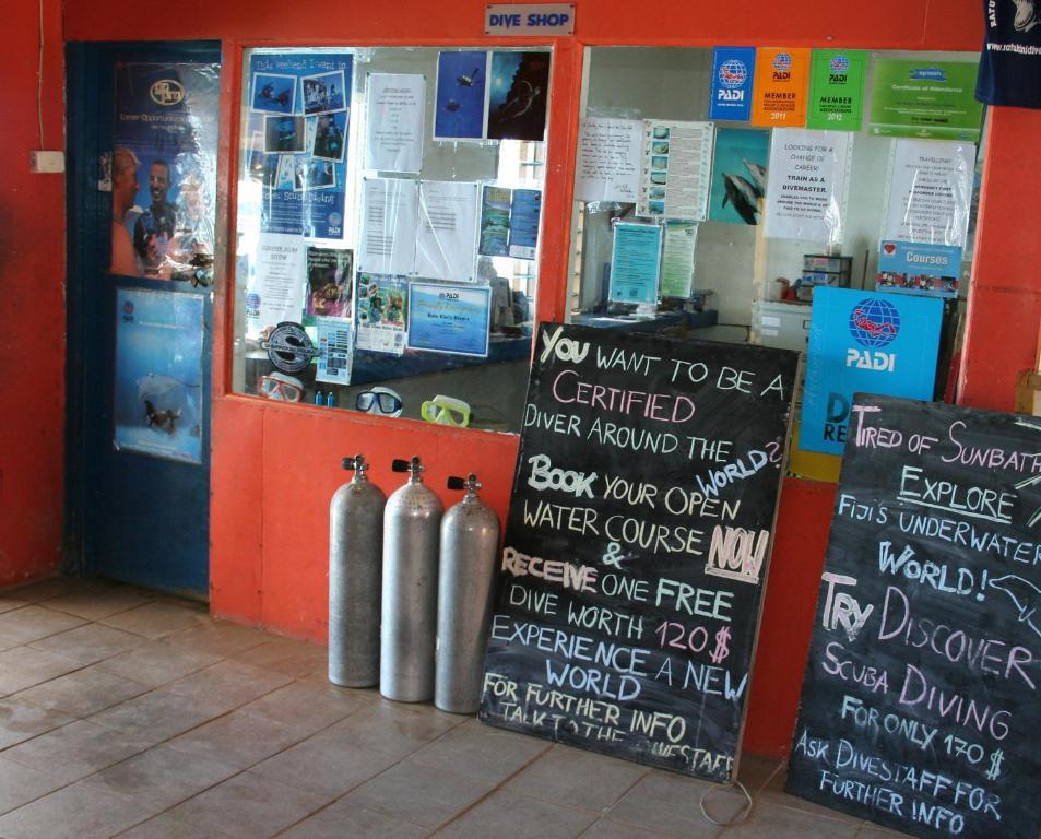 Ratu Kini Backpackers And Dive Resort Mana Island Luaran gambar